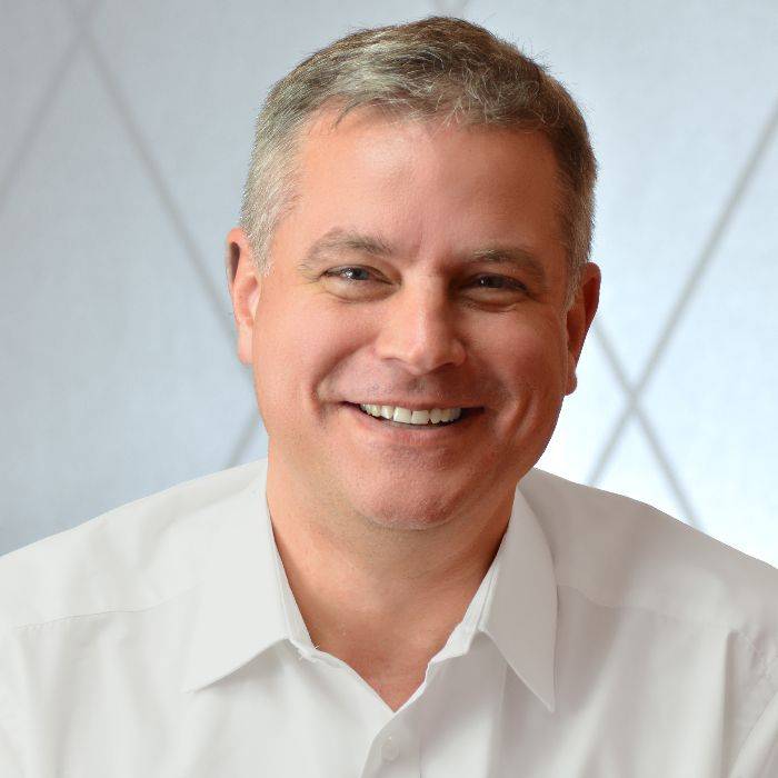 Dr. Velich Norbert, Maxillo-Faciális sebész, fogorvos